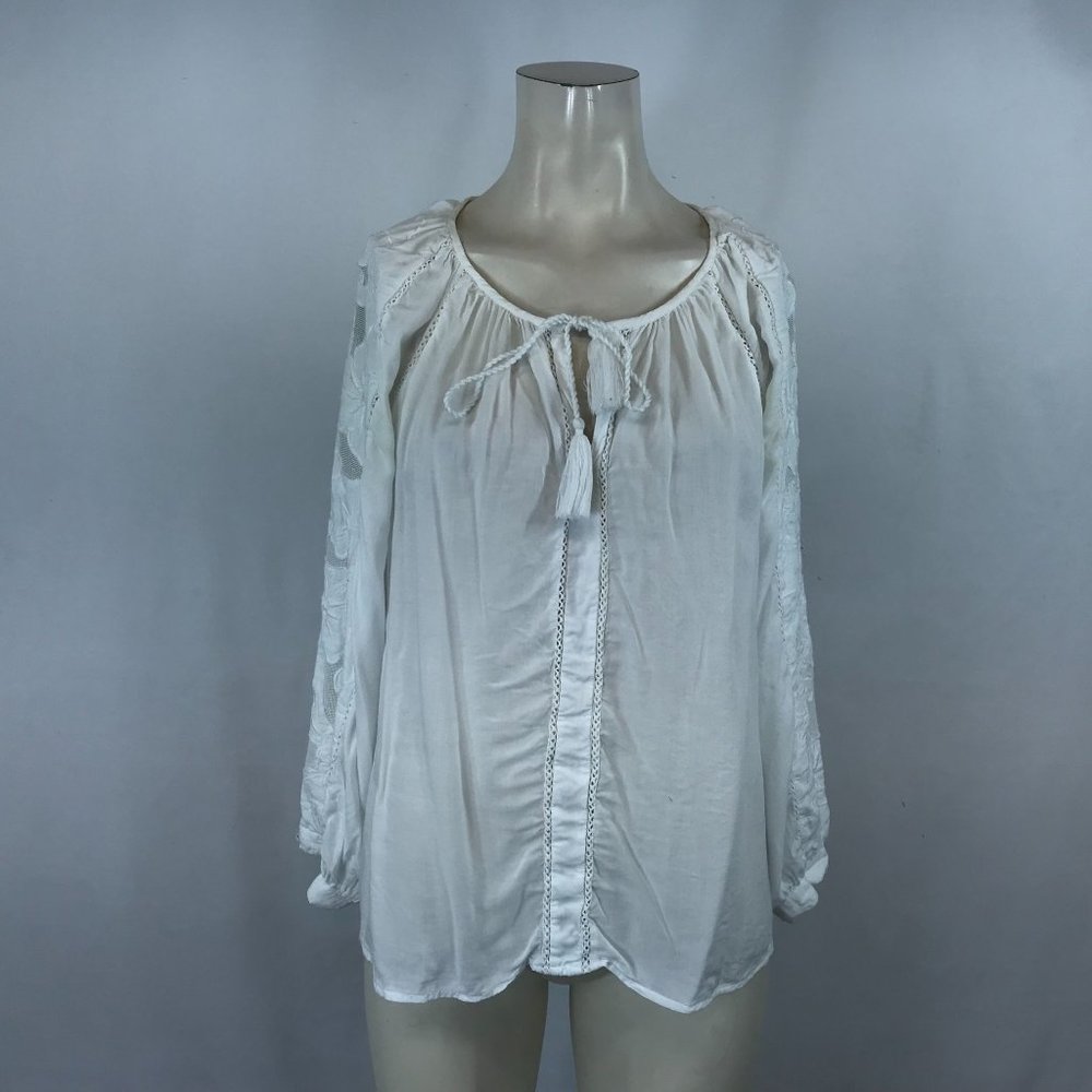 LUCKY BRAND - WOMEN'S LARGE - WHITE FLORAL SLEEVE LONG SLEEVE TIES AT NECK TOP